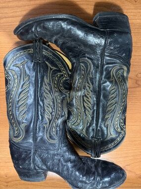 Men's Black Embroidered Western Cowboy Boots